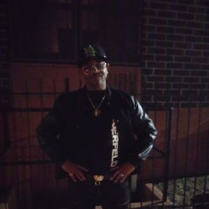 Meet your Posher, Stanley